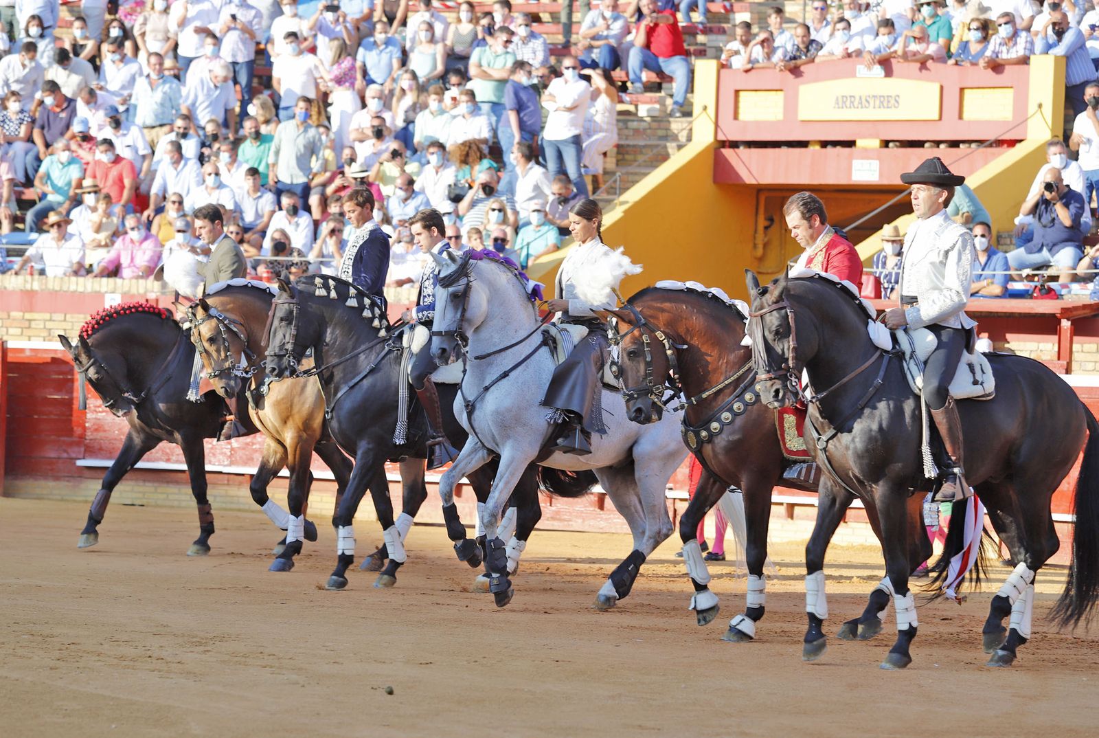 Paseíllo de rejones en La Merced