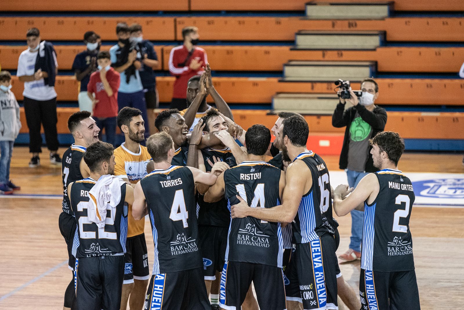 Baloncesto: Imágenes del Huelva Comercio - Extremadura