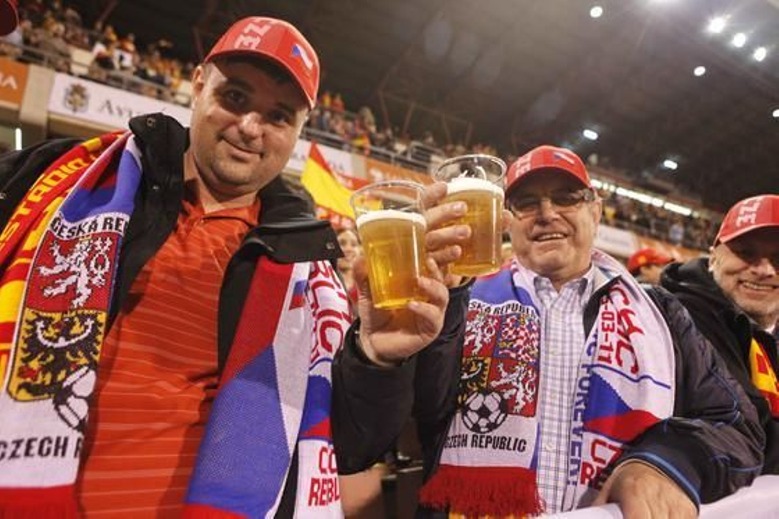 Los aficionados de la selección se volcaron con los jugadores en Granada.

Foto: Maria de la Cruz / Lucia Rivas