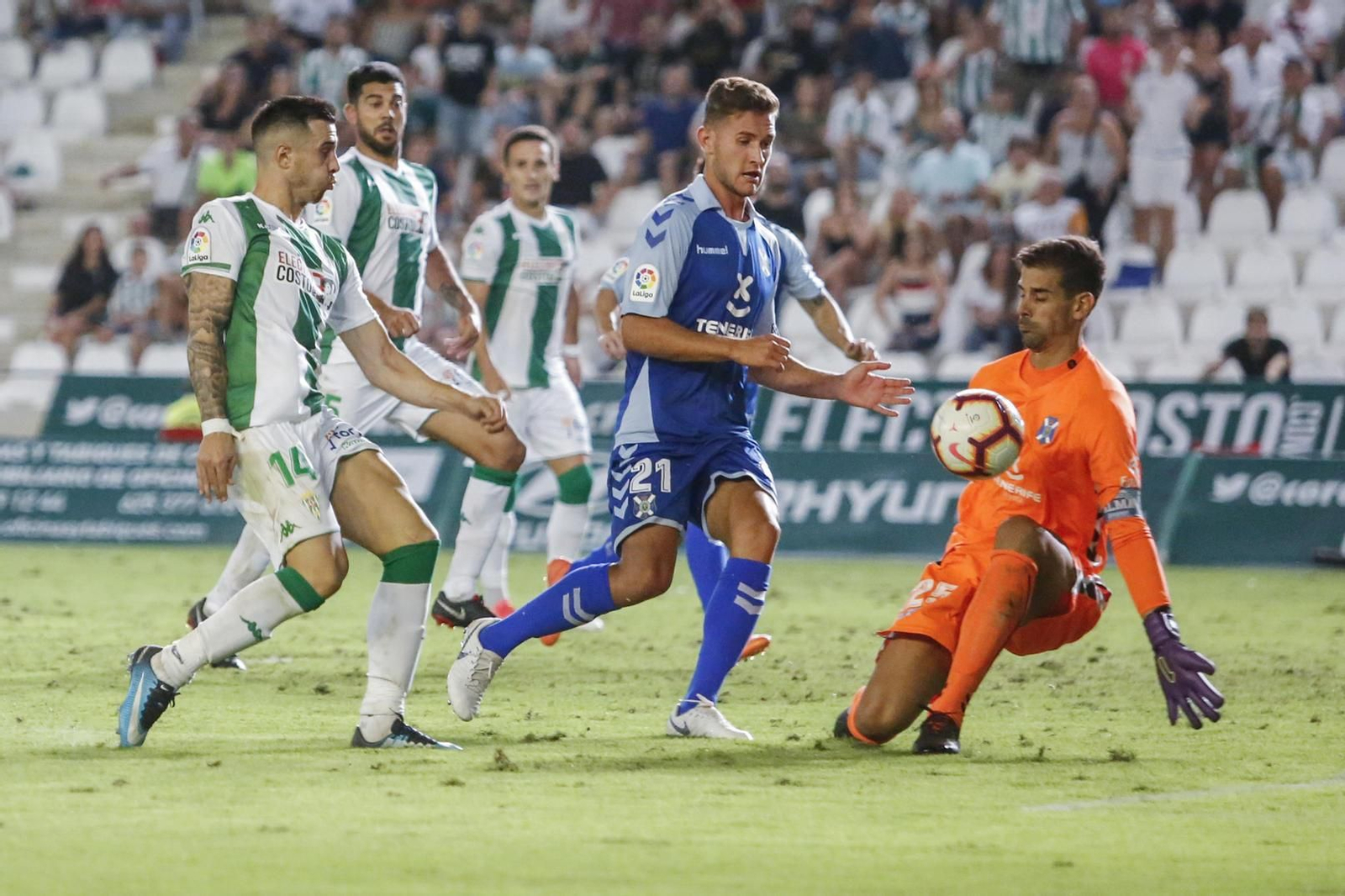 El Córdoba CF-Tenerife, en imágenes
