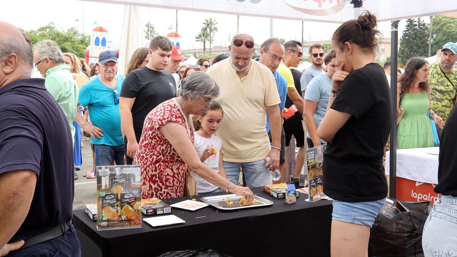 Así fue la salida de la Vuelta España desde Carrefour Sur en Jerez