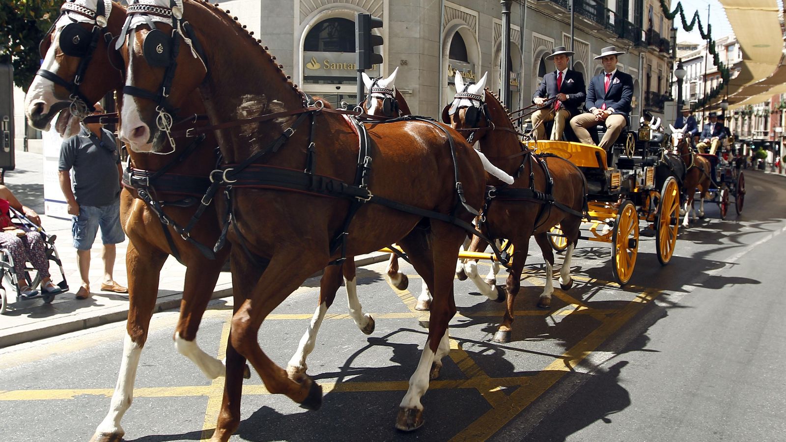 El concurso de enganches engalana el centro de la capital.