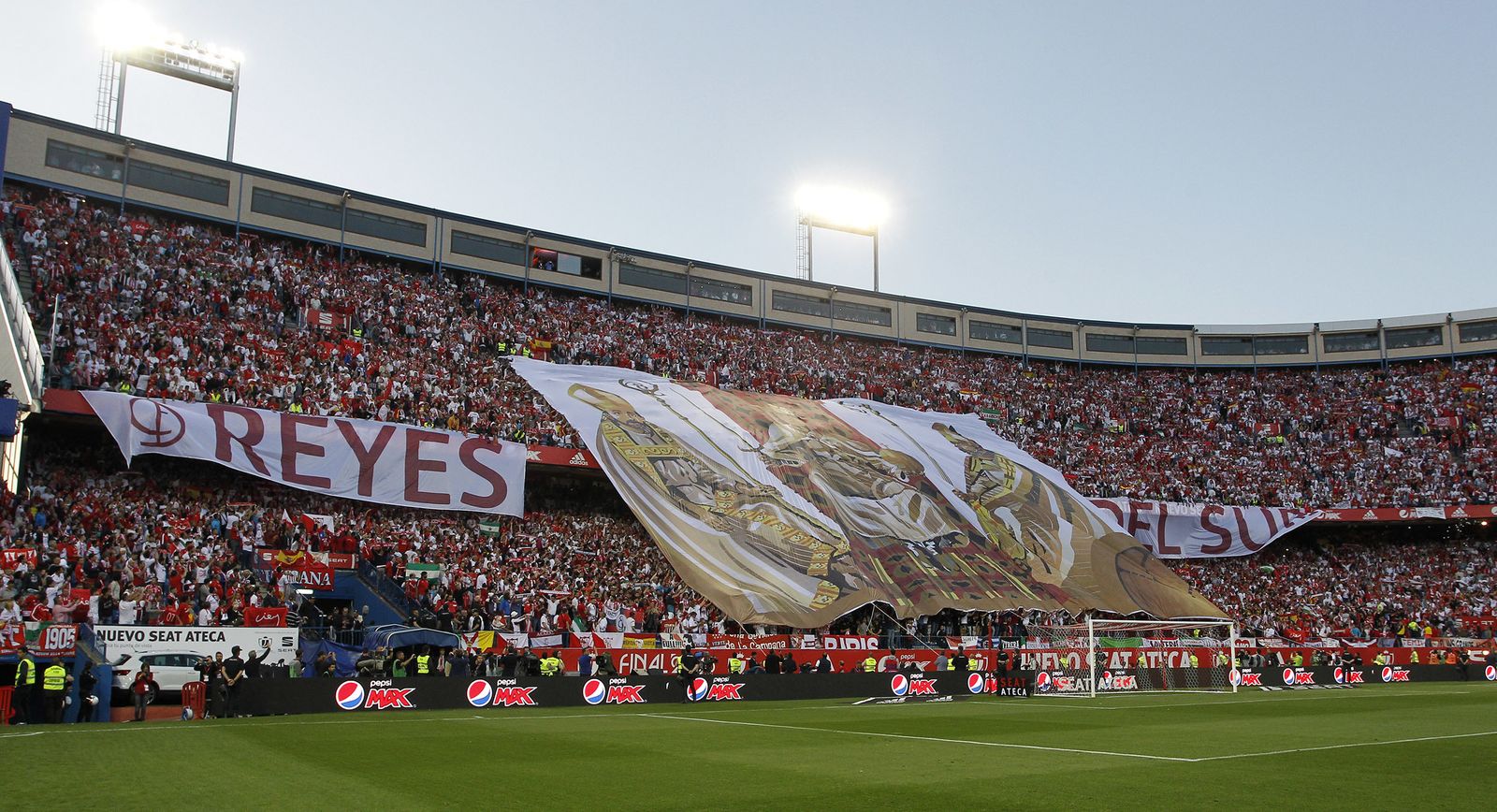La afición sevillista en el Vicente Calderón, en la final de 2016.