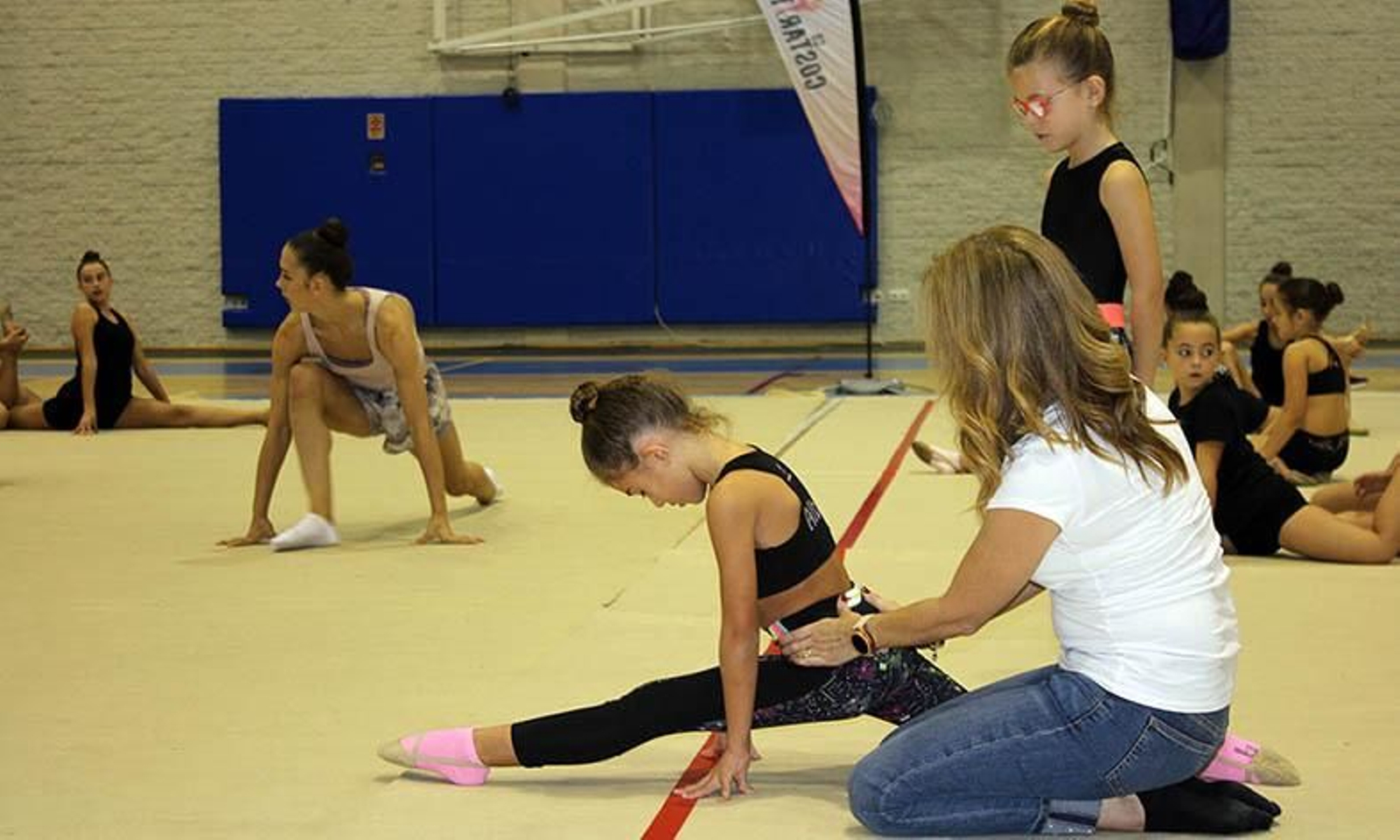 Escuela Deportiva Municipal de gimnasia rítmica.