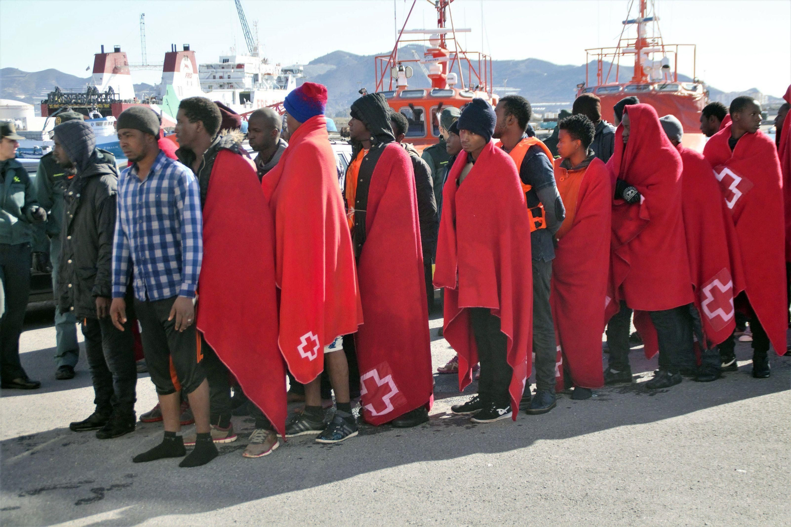 Llegada al Puerto de Motril de los inmigrantes rescatados ayer.