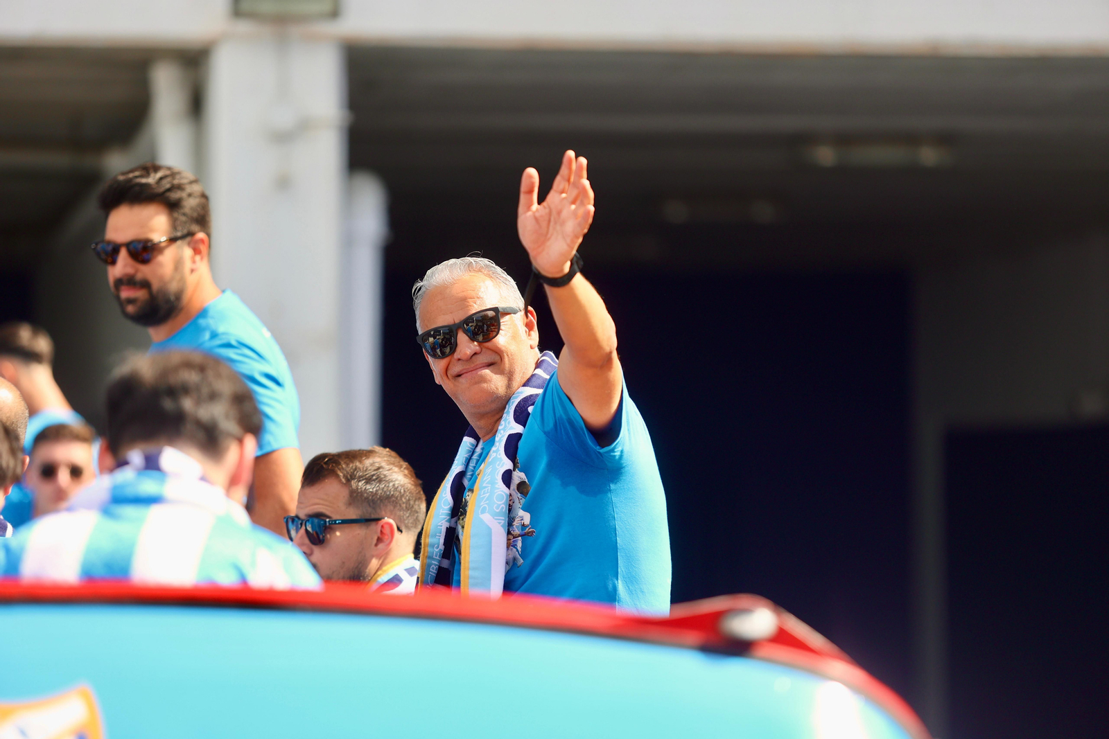 El malaguismo sale a la calle en avalancha: Las fotos de la celebración del ascenso
