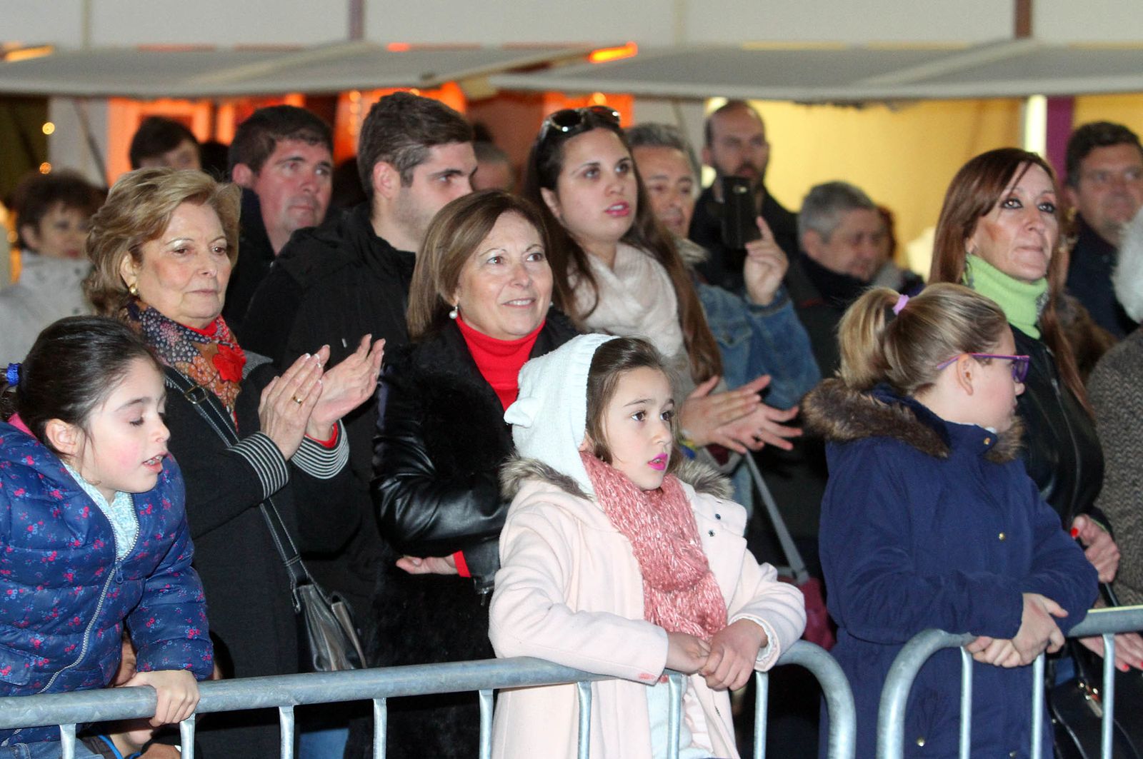 Imágenes del cuentacuento de la Navidad de Huelva Información.