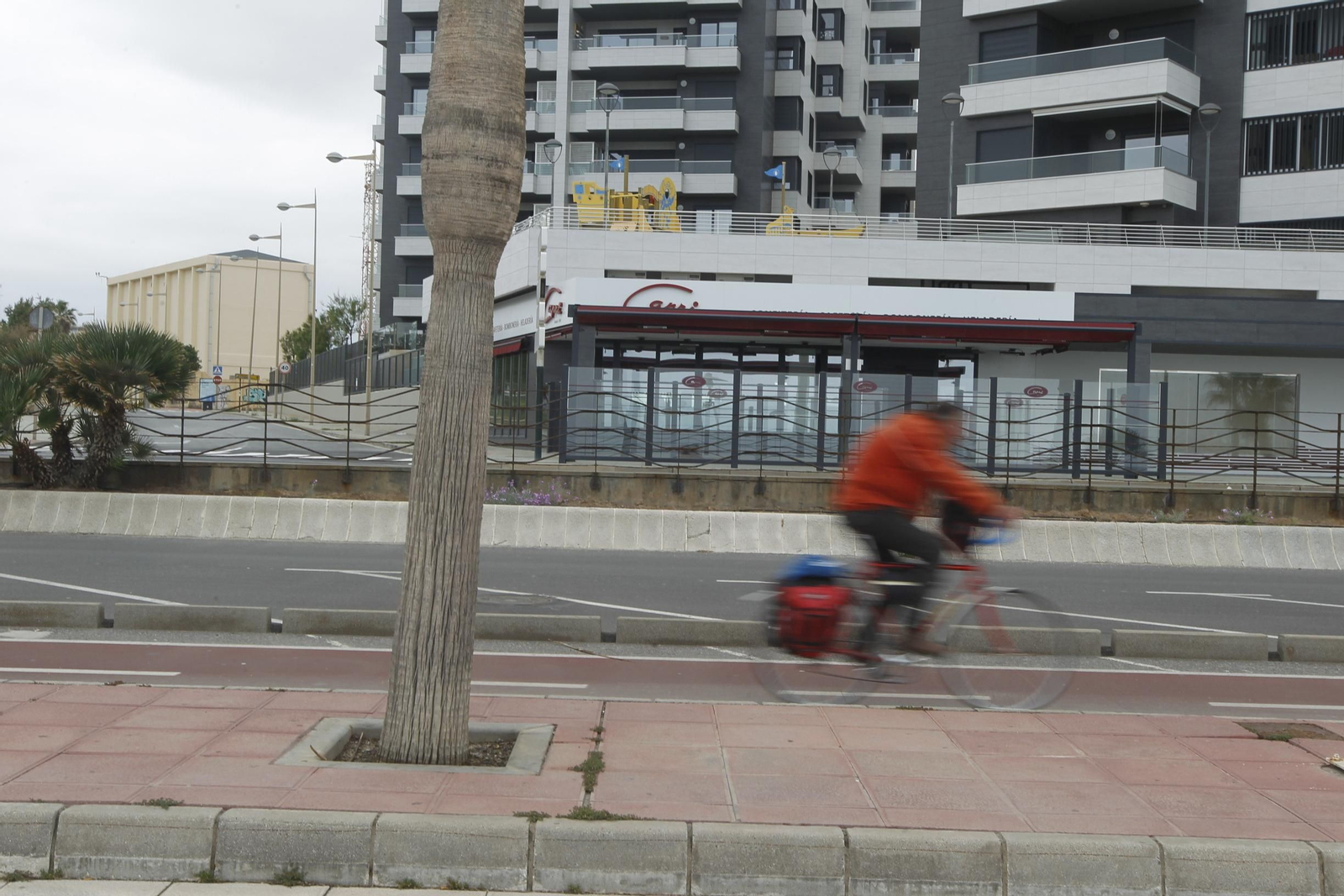 Fotogalería 'Almería, desierta en sábado'. Coronavirus-COVID-19