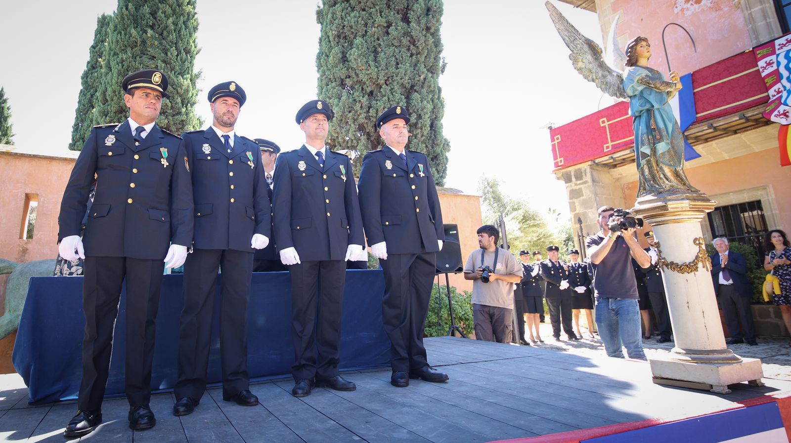Emotivo acto por el Día de la Policía Nacional celebrado en Jerez