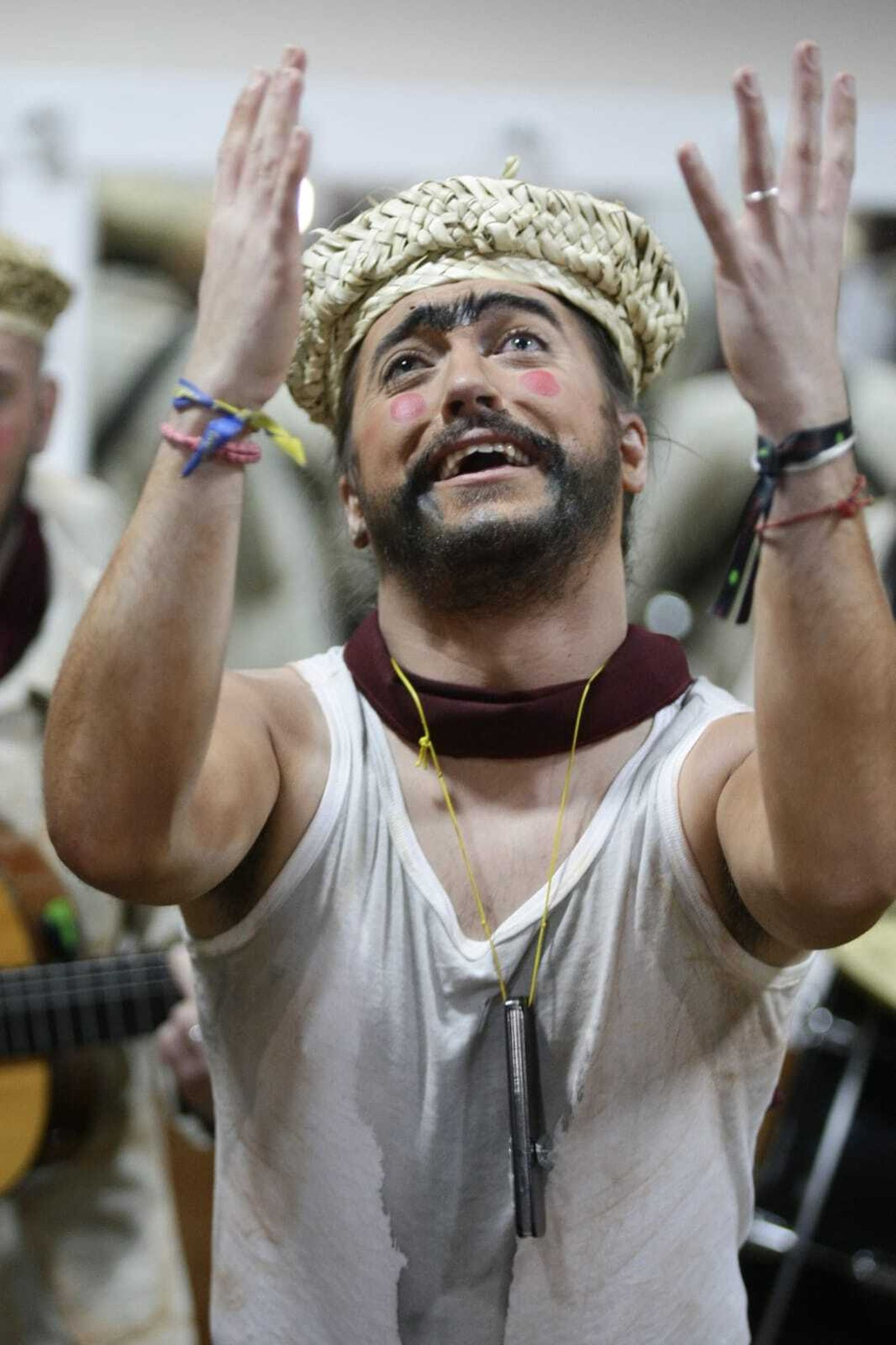 Chirigota 'Çembrando coplâ (la comparça er pueblo)