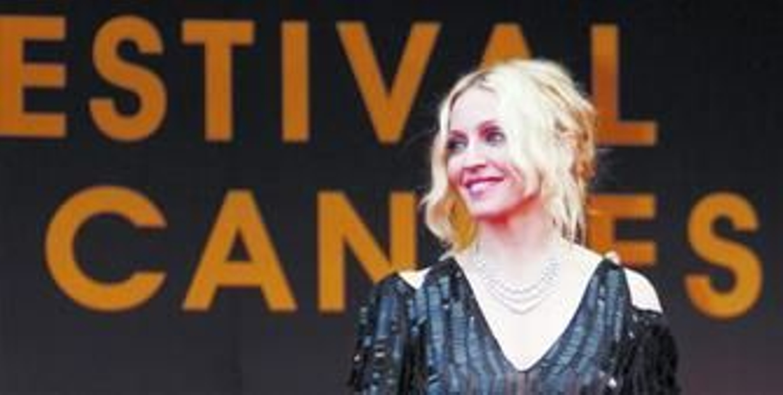 La actriz y cantante Madonna presenta en el Festival de Cine de Cannes su documental 'I am because we are'.