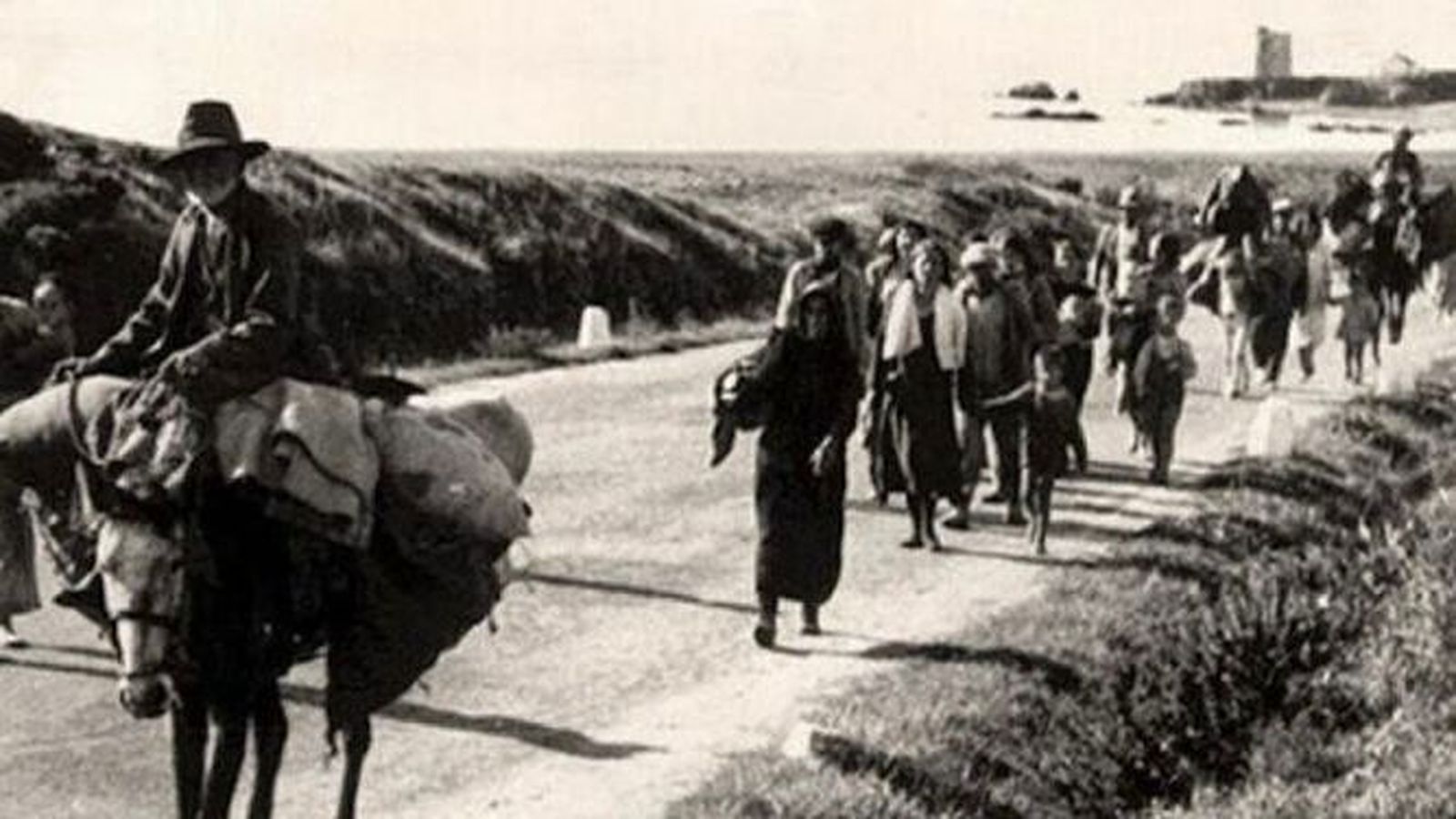 Columna de personas de La Desbandá.