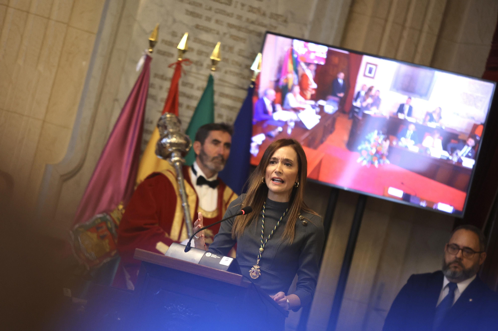 La investidura del alcalde de Málaga, en imágenes