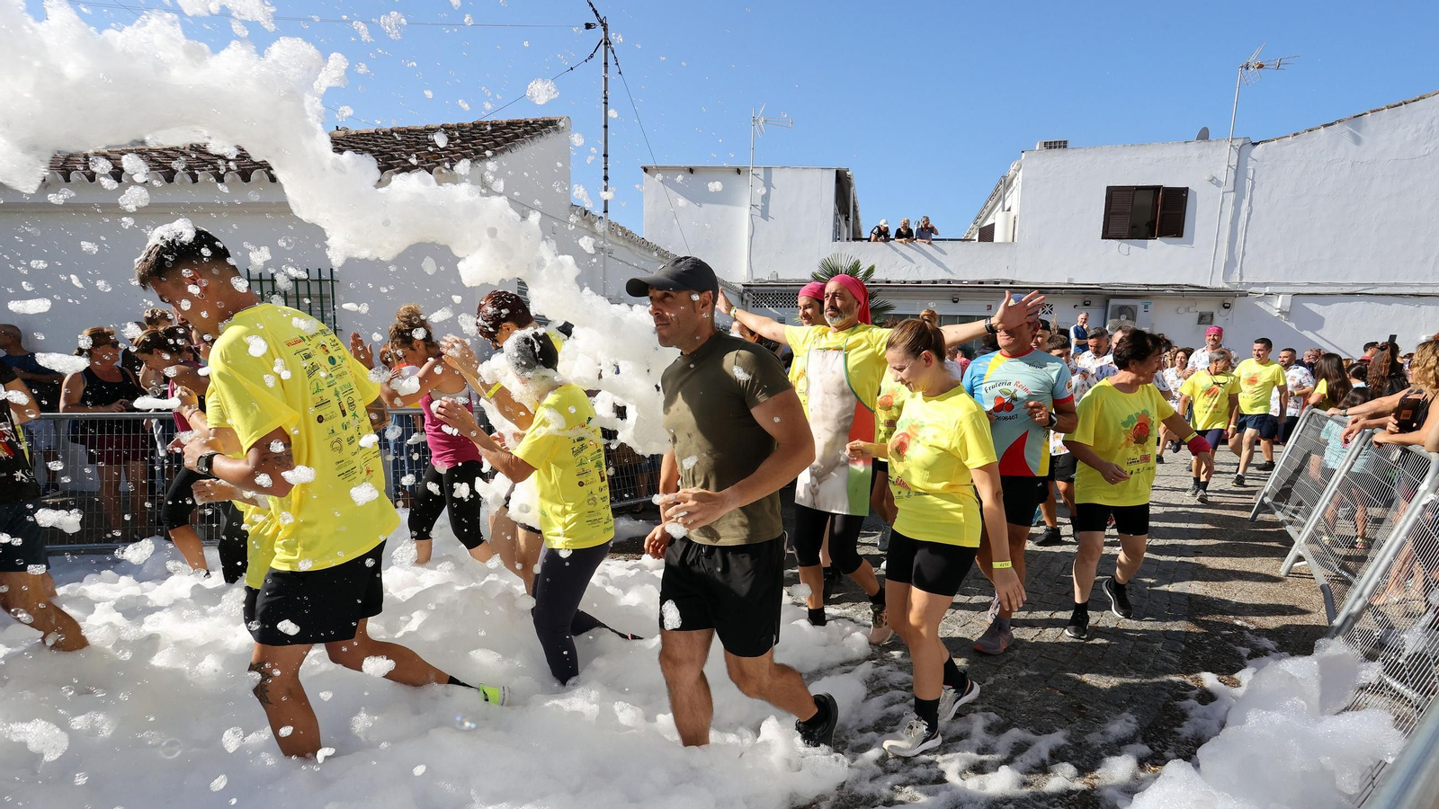 Búscate en la VII Carrera del Barro en La Barca
