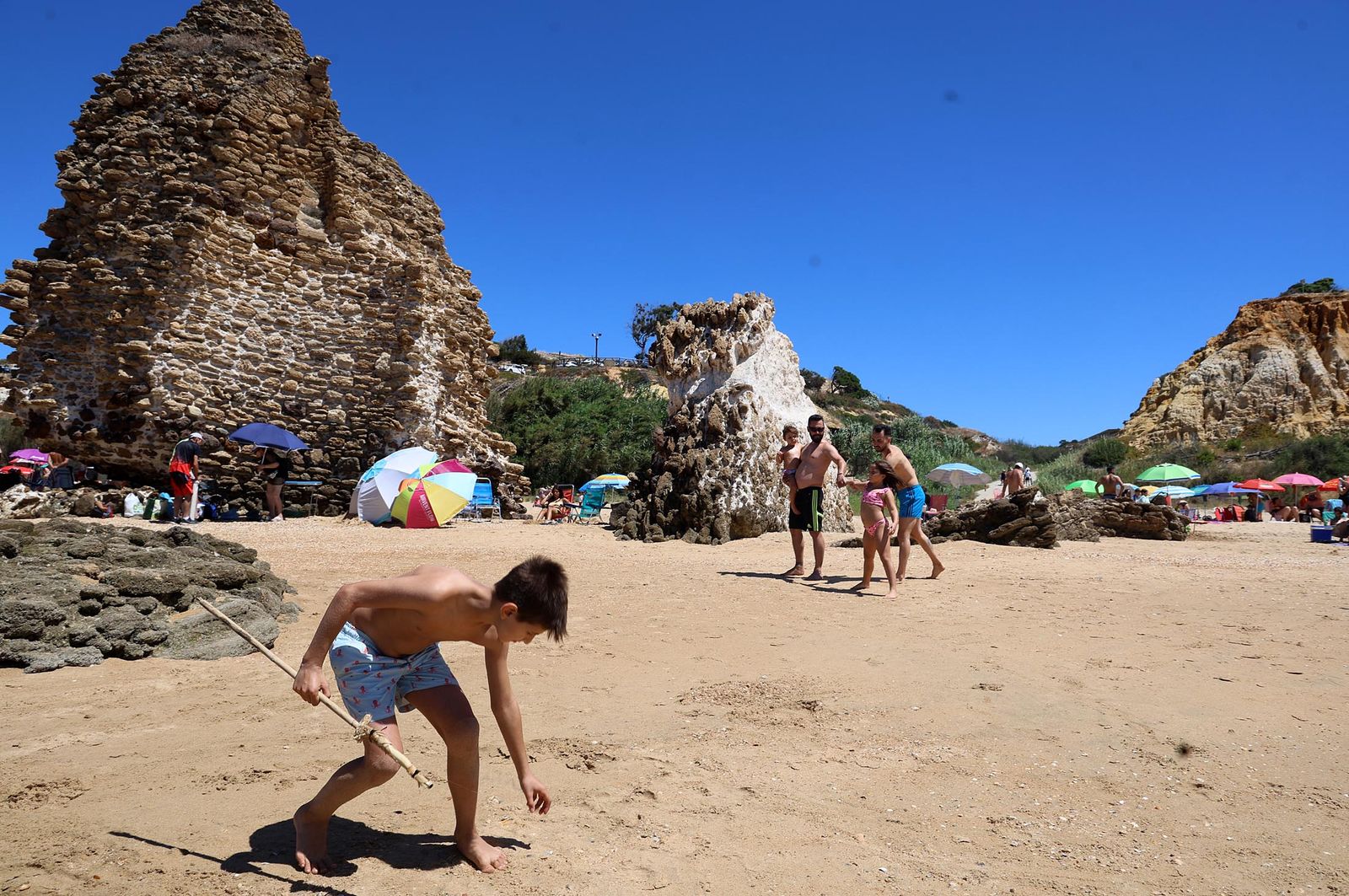 Imágenes de una maravillosa mañana de verano en las playas de la Torre del Loro y Mazagón