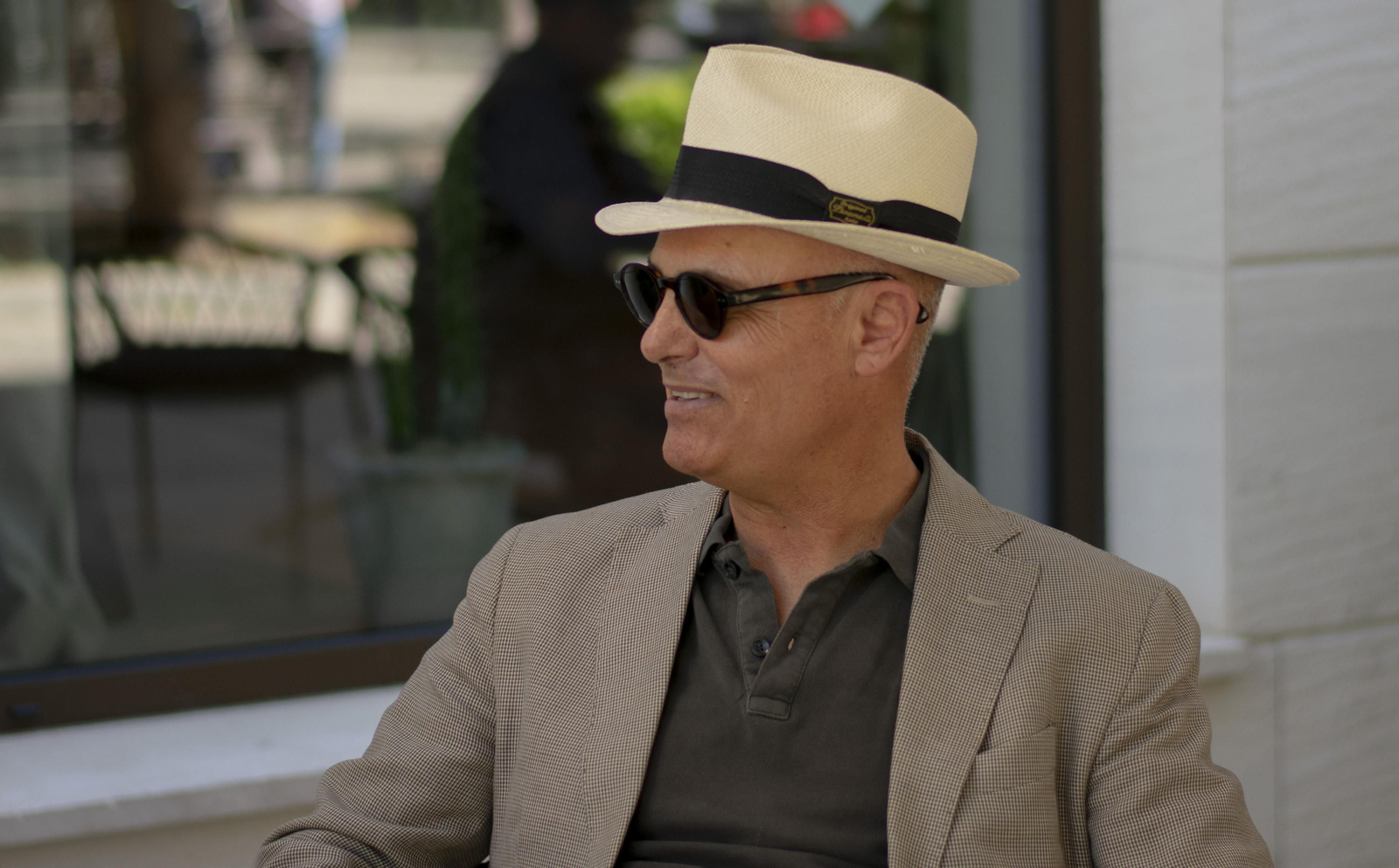 José Mateos y su inseparable sombrero.