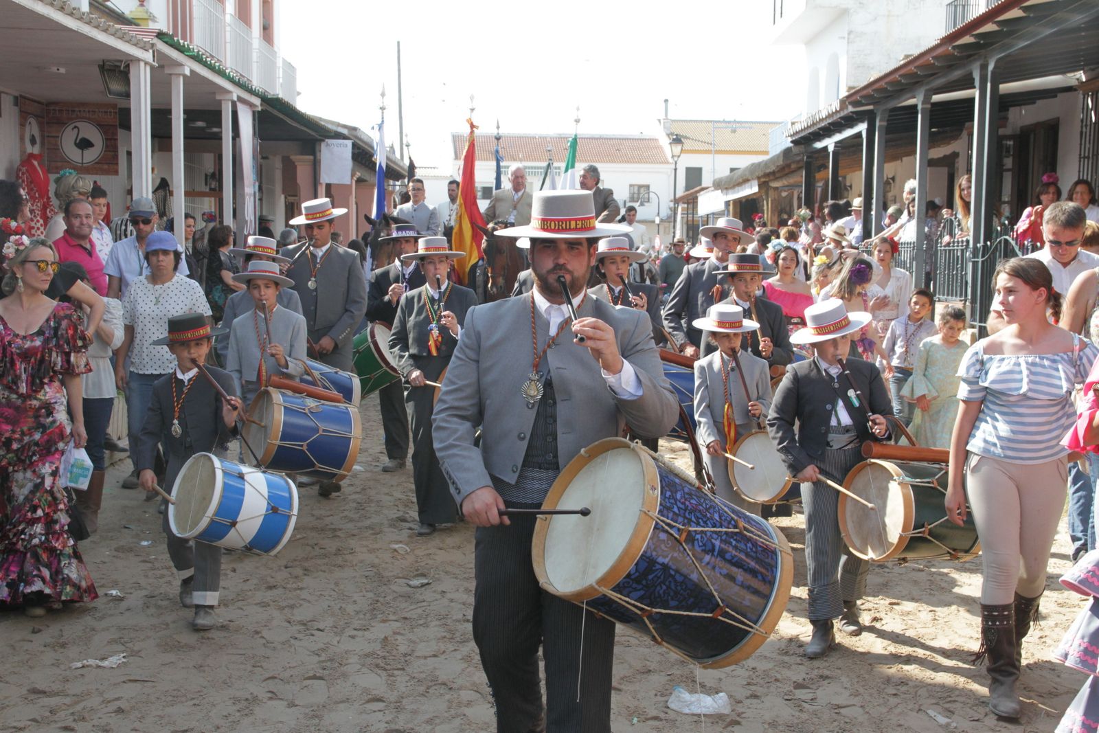 Imágenes de la presentación de la Hermandad de Emigrantes