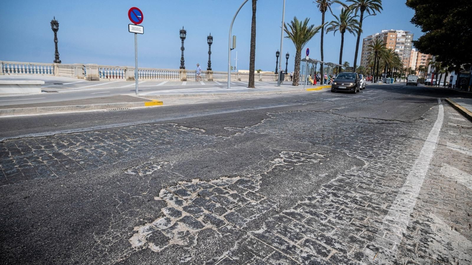 Zona de la avenida de Duque de Nájera antes de que se hiciera la obra de la doble rodadura.