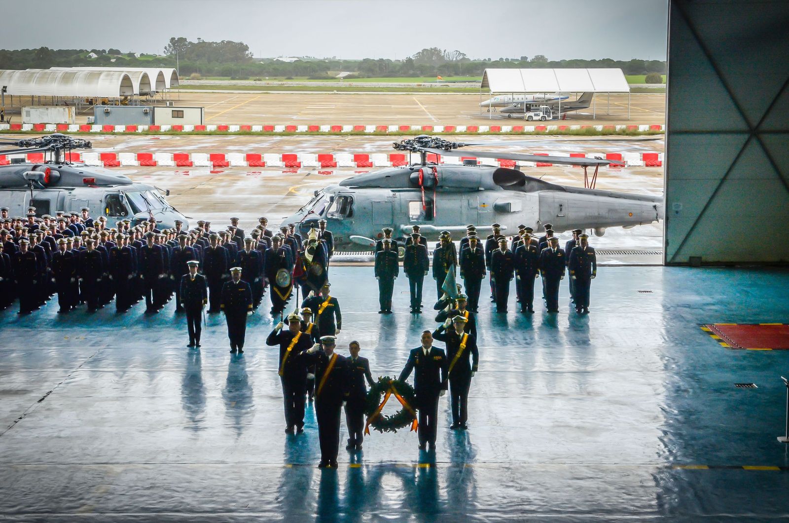 Despedida de la Quinta escuadrilla en la Base naval de Rota.