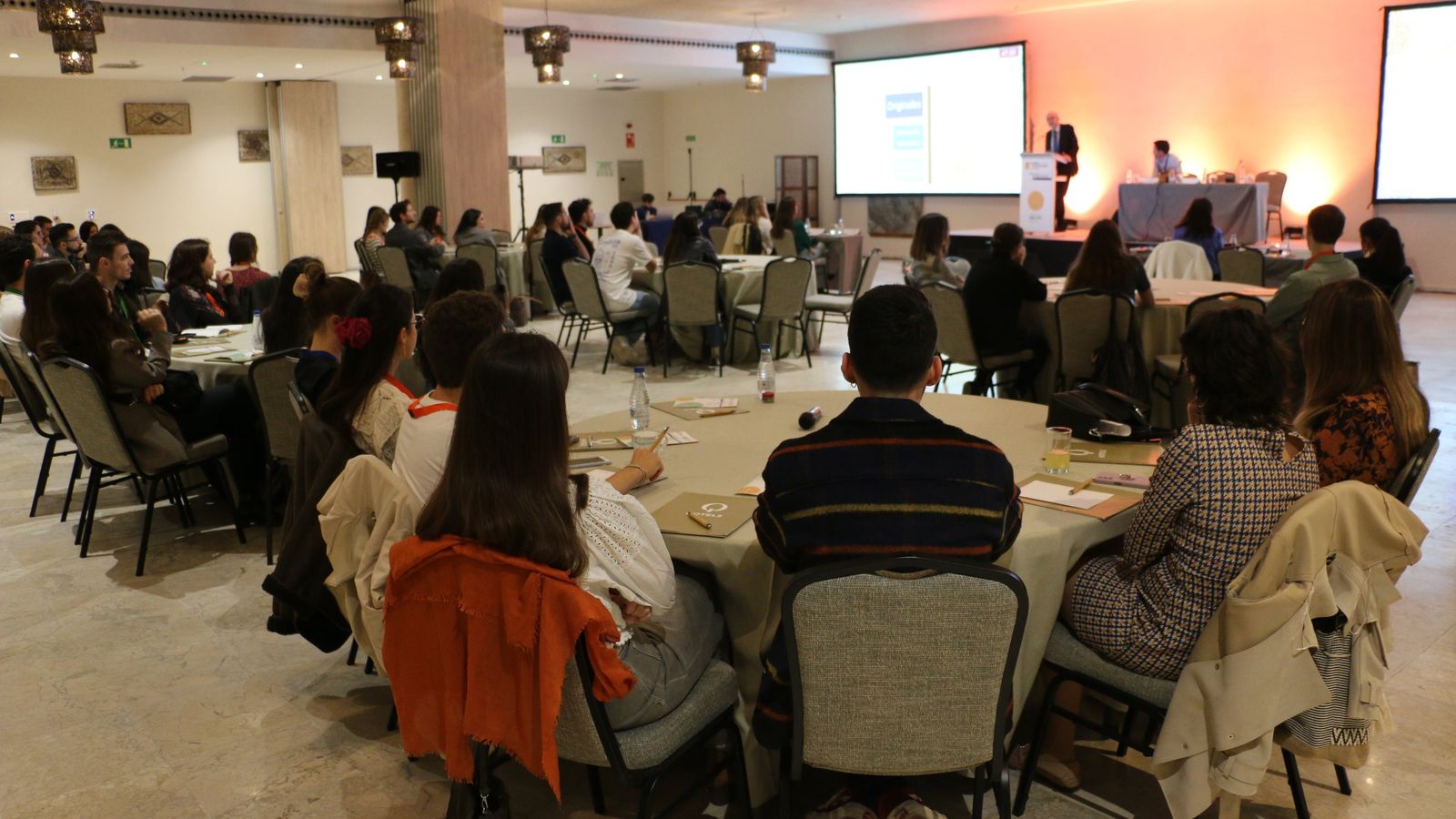 Tuvieron lugar varias mesas de trabajo a lo largo de las jornadas