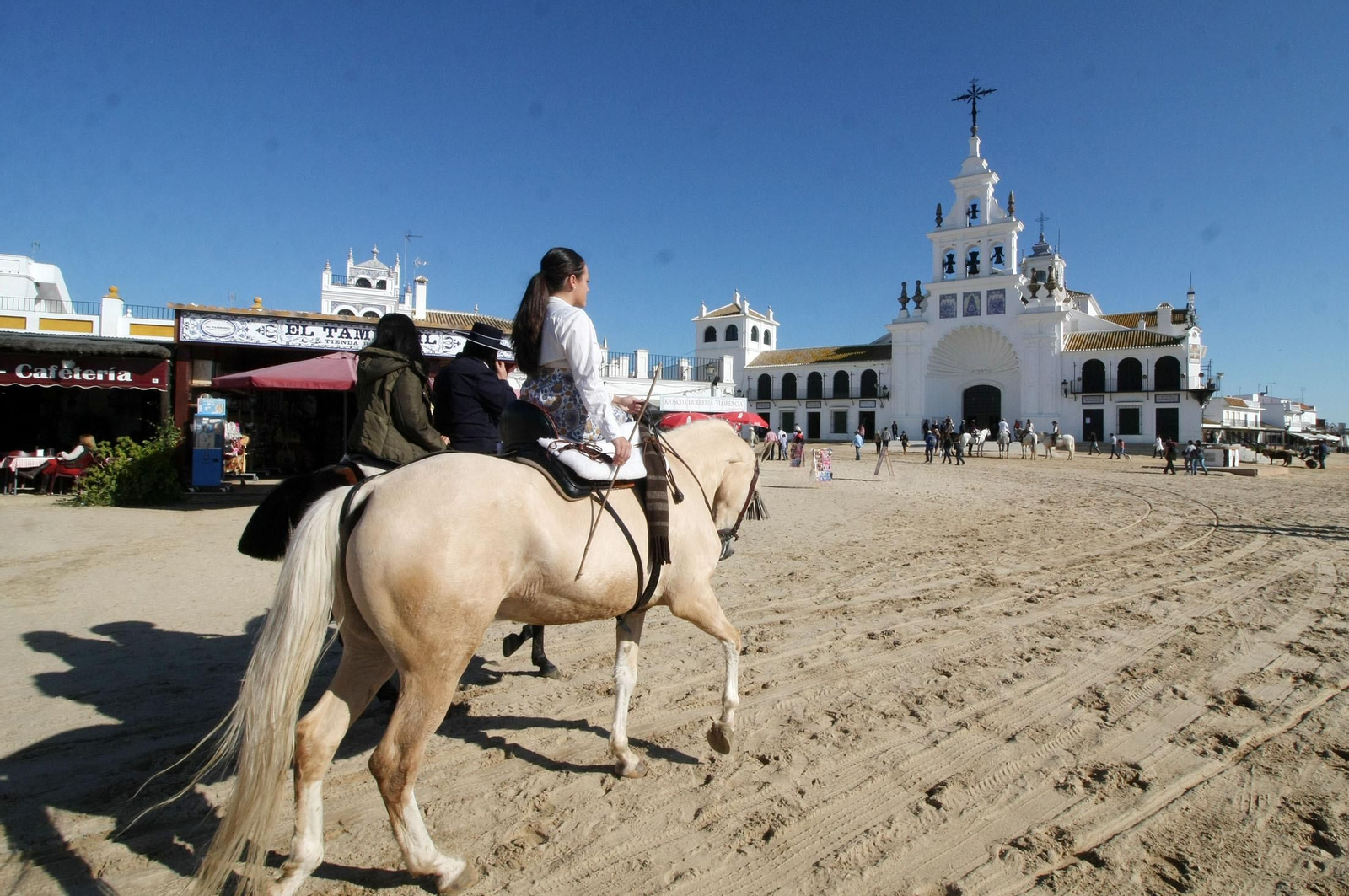 Descubre la ruta que te lleva a los lugares de encuentro con la Virgen del Rocío