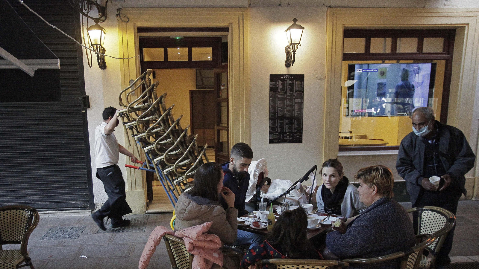 Cierre de bares y comercios en La Línea por el Covid