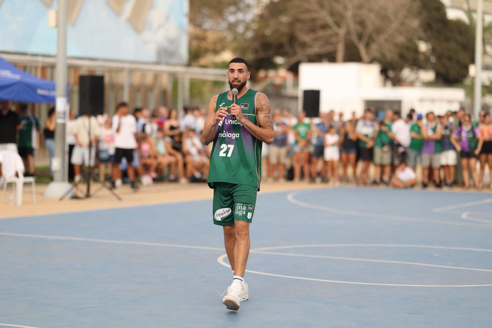 Las fotos de la espectacular presentación de Chris Duarte con el Unicaja en el Parque del Oeste
