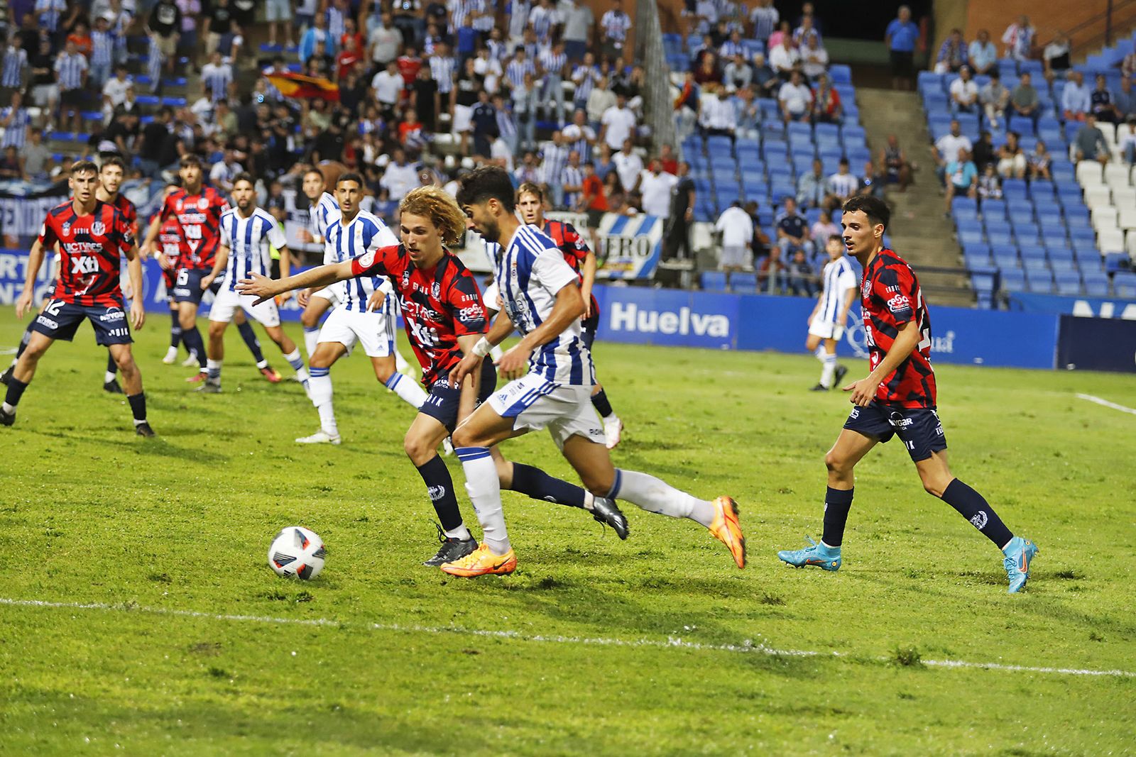 Imágenes del partido entre el Recreativo de Huelva y Yeclano