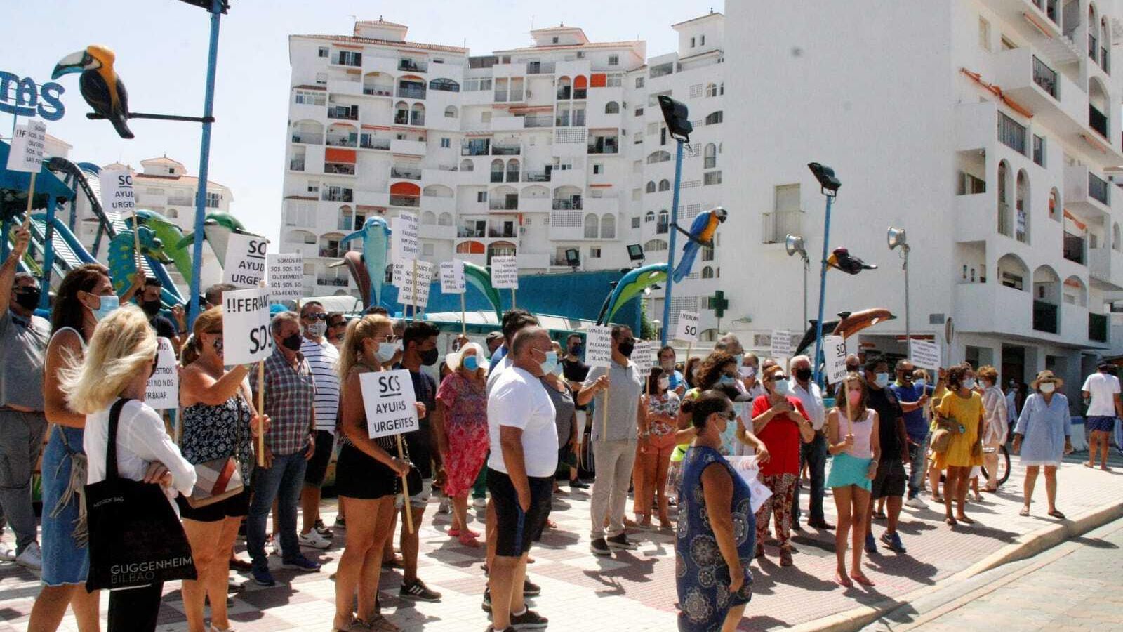 Otra imagen de la protesta celebrada este lunes en Valdelagrana.