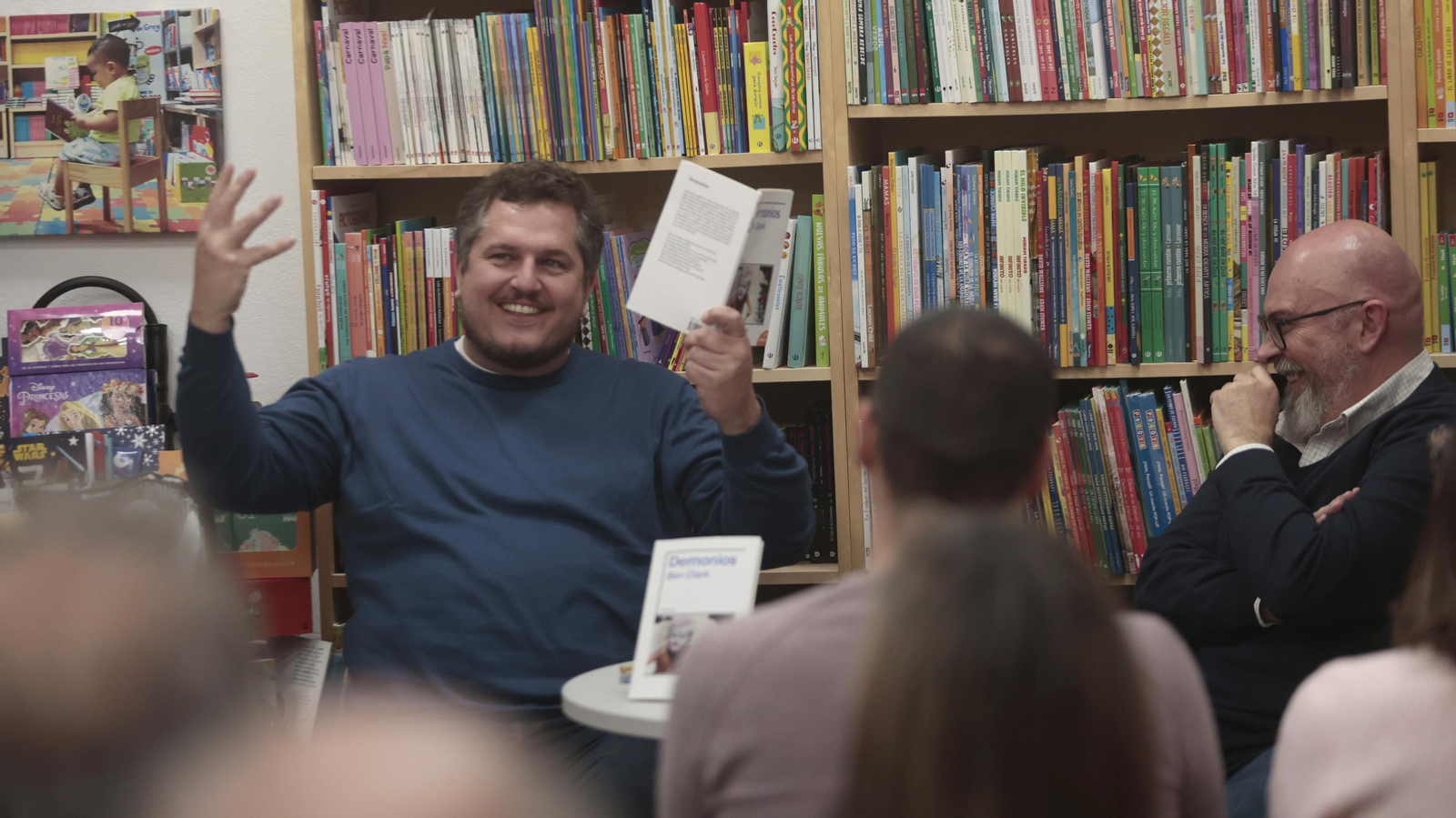 Presentación del poemario "Demonios" de Ben Clark