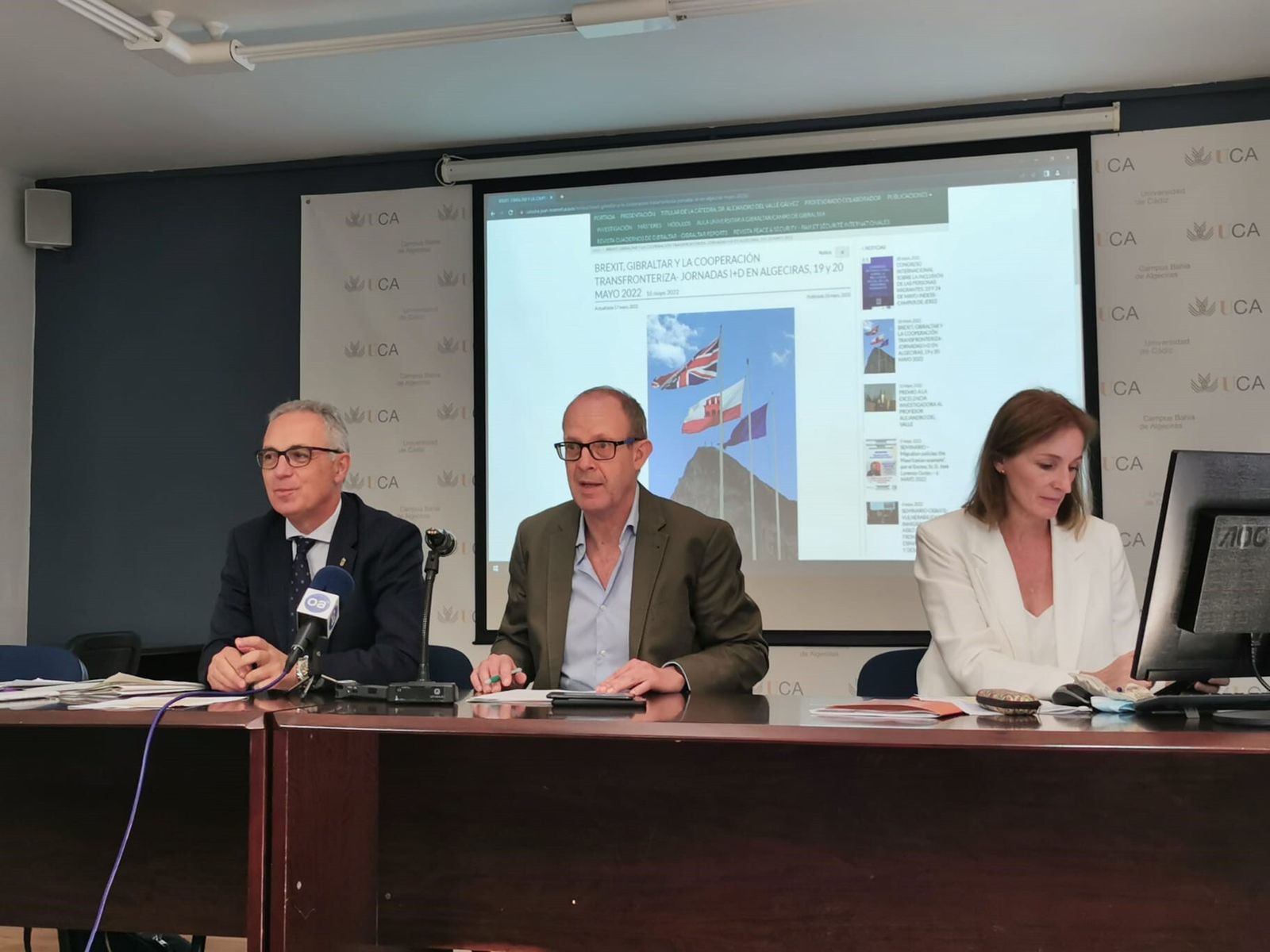 Juan Lozano, Jesús Verdú e Inmaculada González, durante el congreso.