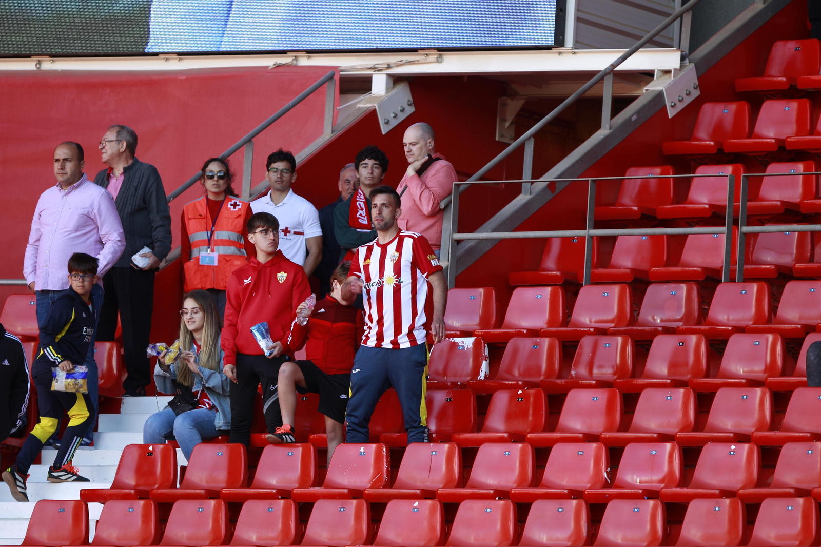 Las imágenes del triste descenso de la UDA ante el Getafe