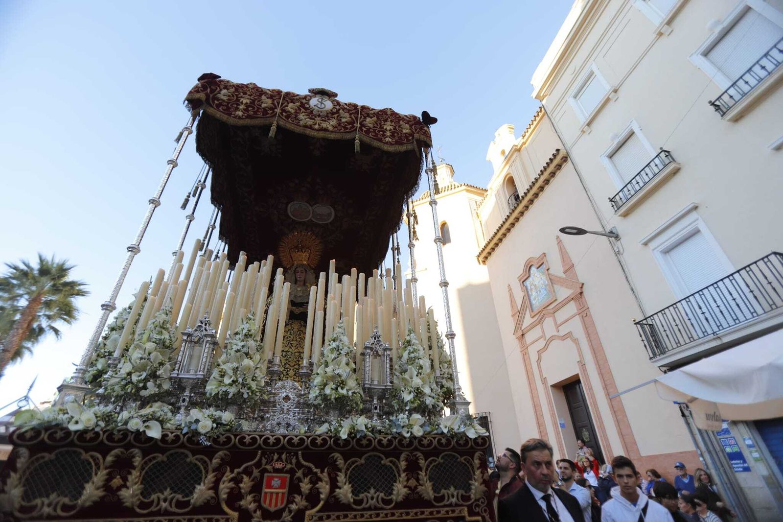 Imposición de la Medalla de Oro de Huelva a la Virgen de los Dolores