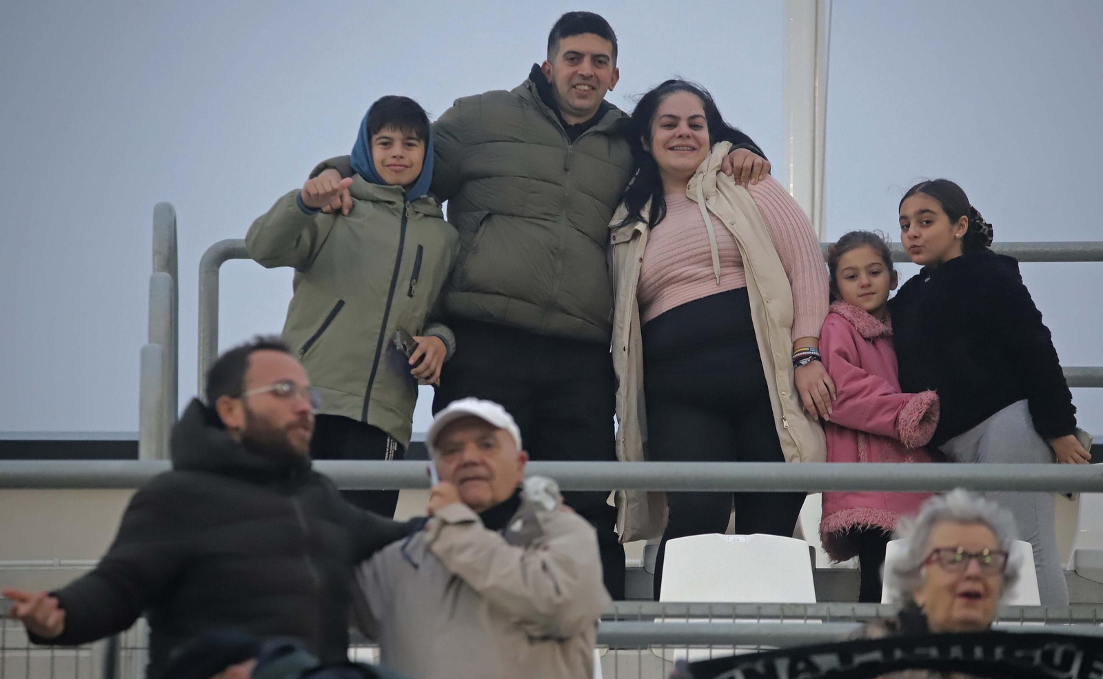 Búscate en el Ciudad de La Línea durante el Balona - Dos Hermanas de Tercera Federación