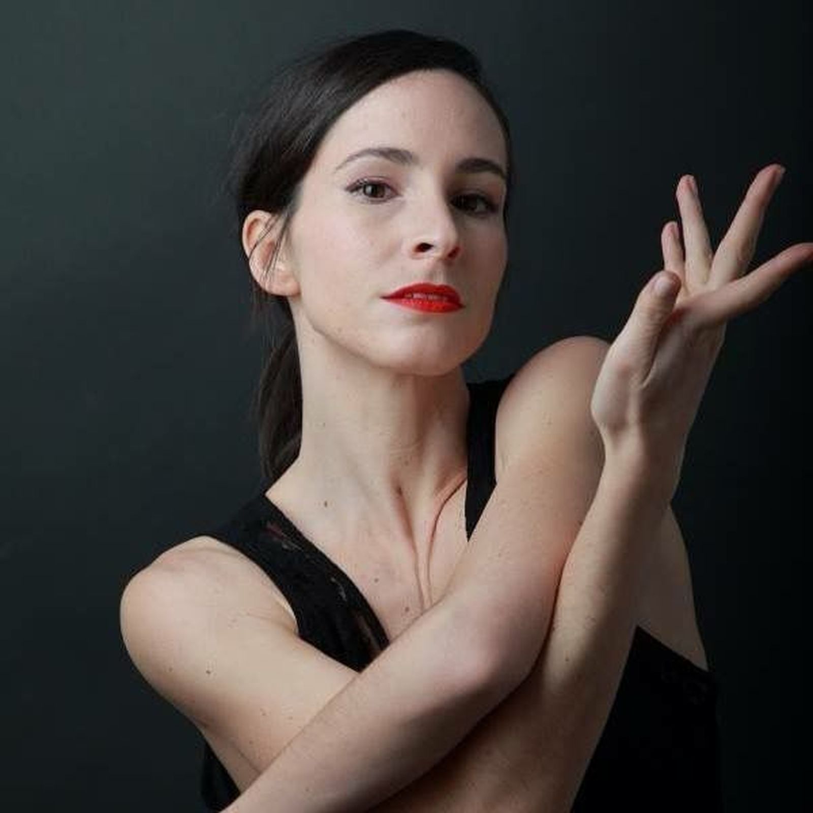 Lucía Vázquez ofrece sus 'Pensamientos adicionales' en el Teatro Alhambra