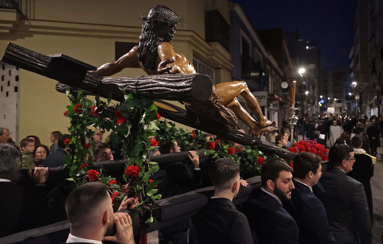 Imágenes del Vía Crucis oficial del Consejo Local de Hermandades y Cofradías de Algeciras