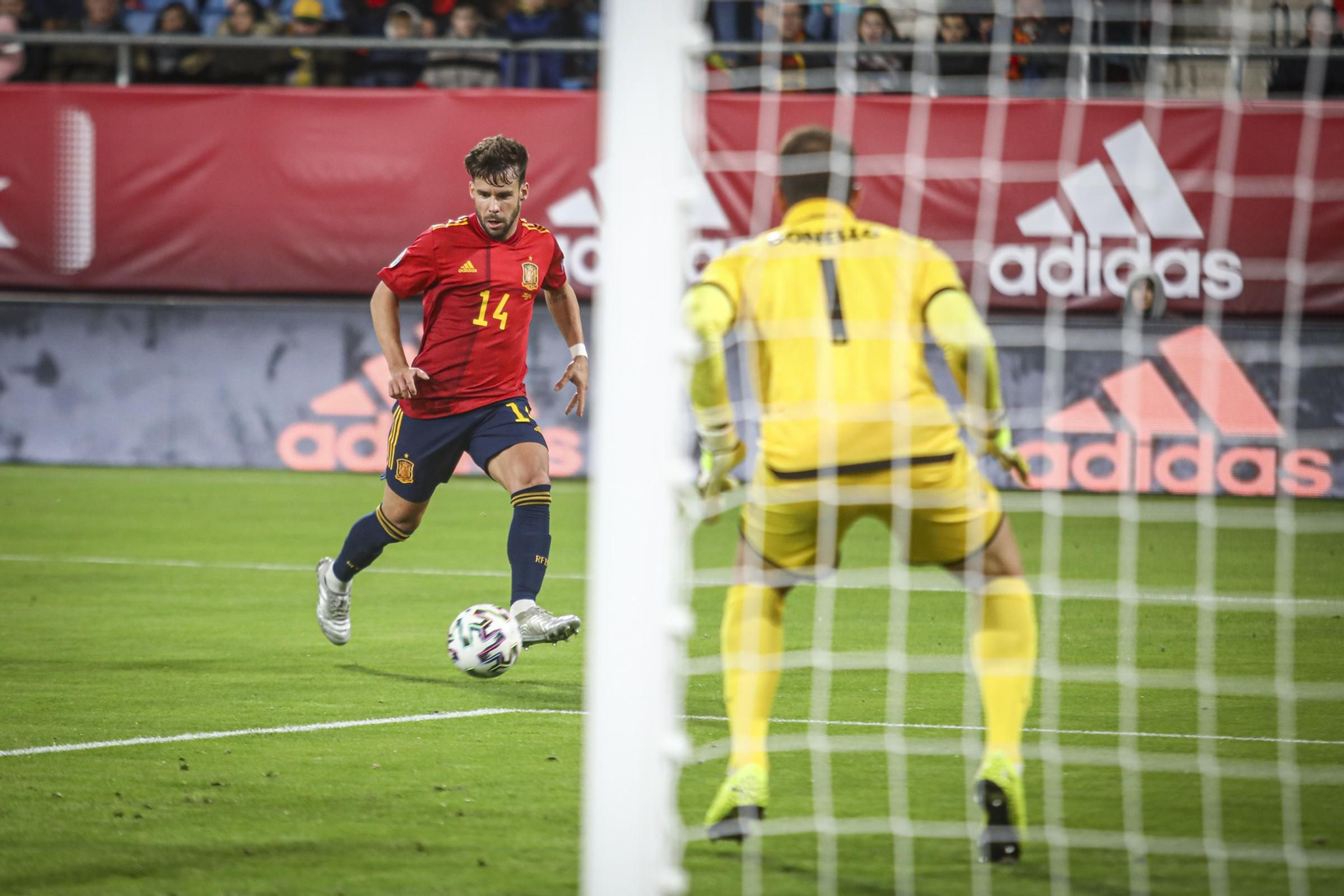 Las imágenes del España-Malta en Cádiz