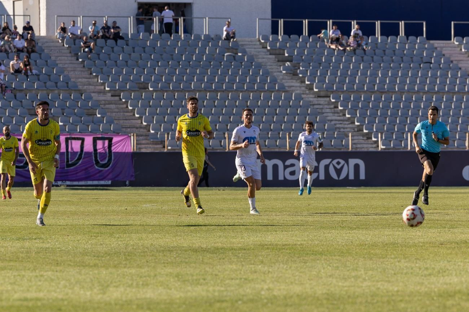 Las mejores imágenes del Real Jaén - CD Huétor Tájar Las mejores imágenes del Real Jaén - CD Huétor Tájar