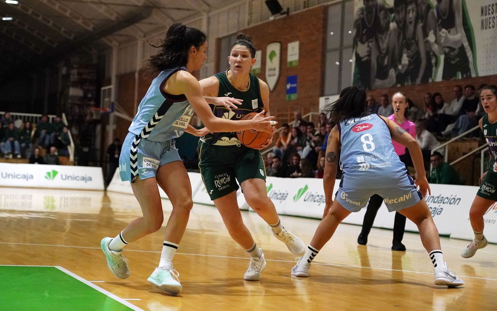 El Unicaja Mijas acusa el desgaste físico (67-73)