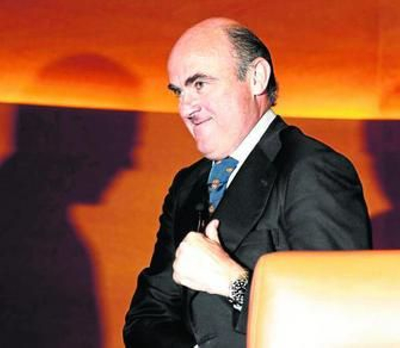 El ministro de Economía, Luis de Guindos, tras una conferencia en Barcelona en julio.