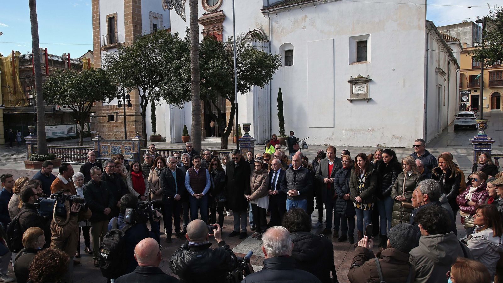 Concentración en la Plaza Alta un mes después del asesinato de Diego Valencia.