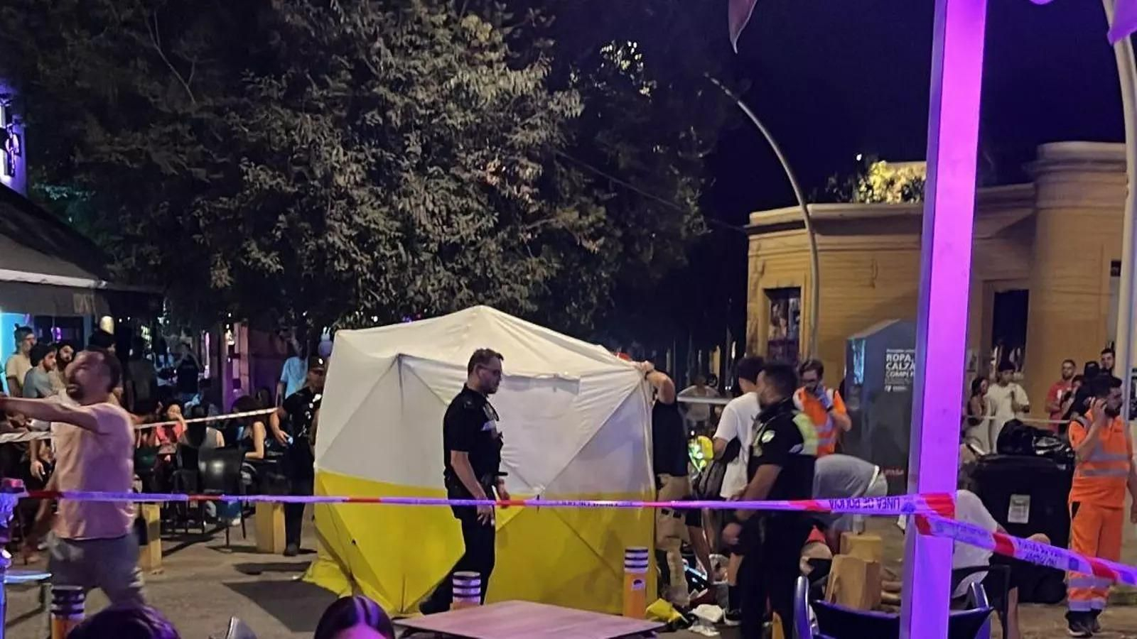 Gran susto por la caída de una rama en la Alameda de Sevilla: dos heridos