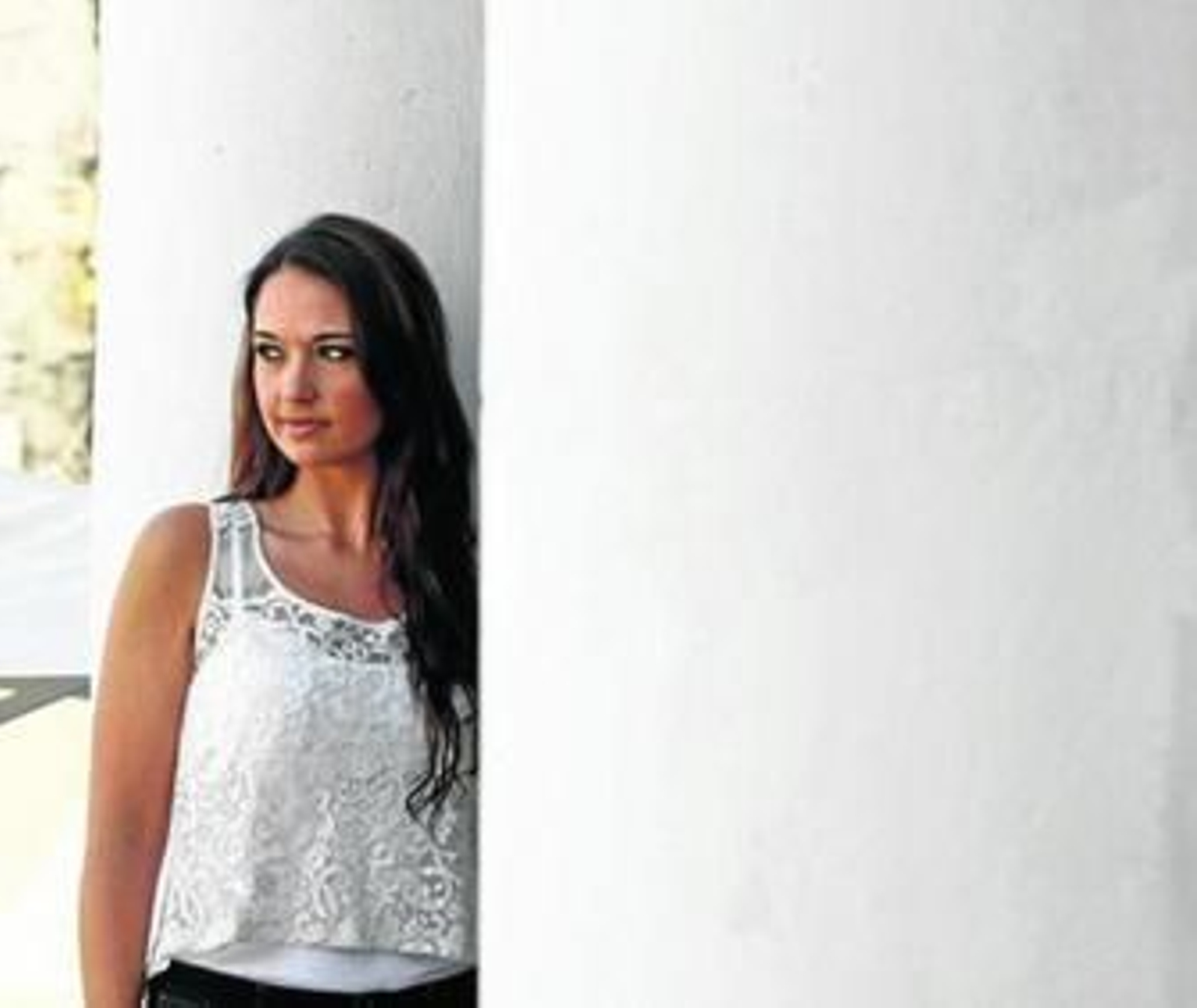 Miss Gibraltar 2012, Jessica Baldachino, posa para este diario días antes de partir rumbo a China.