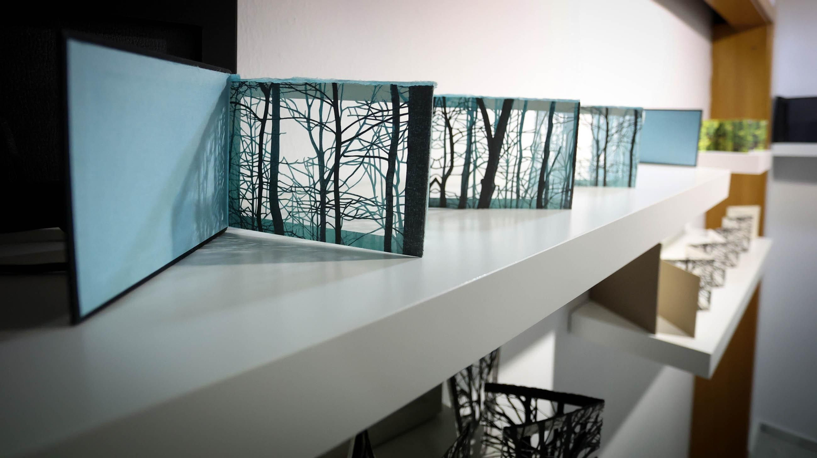 María Puyol expone su obra en el Campus de Jerez