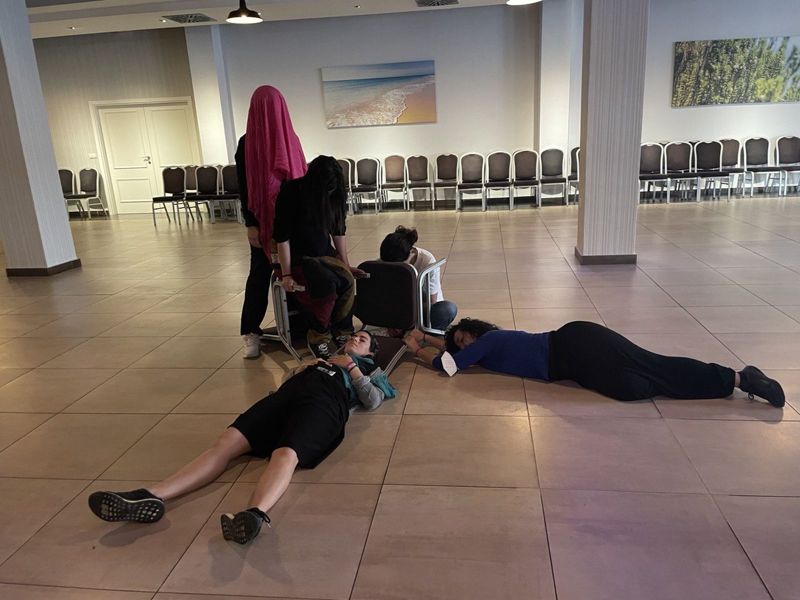 Un ensayo del taller de teatro de calle.