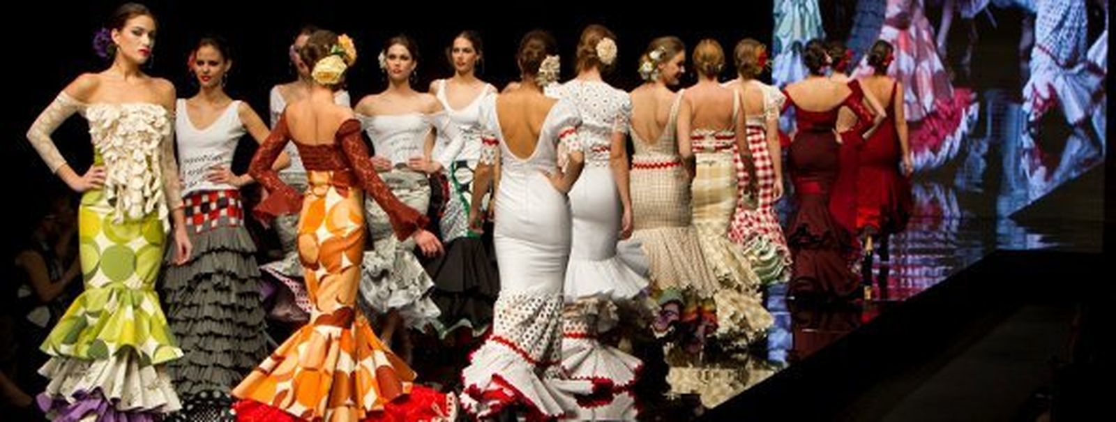 Modelo pasando en la anterior edición de Pasarela Flamenca de Jerez.