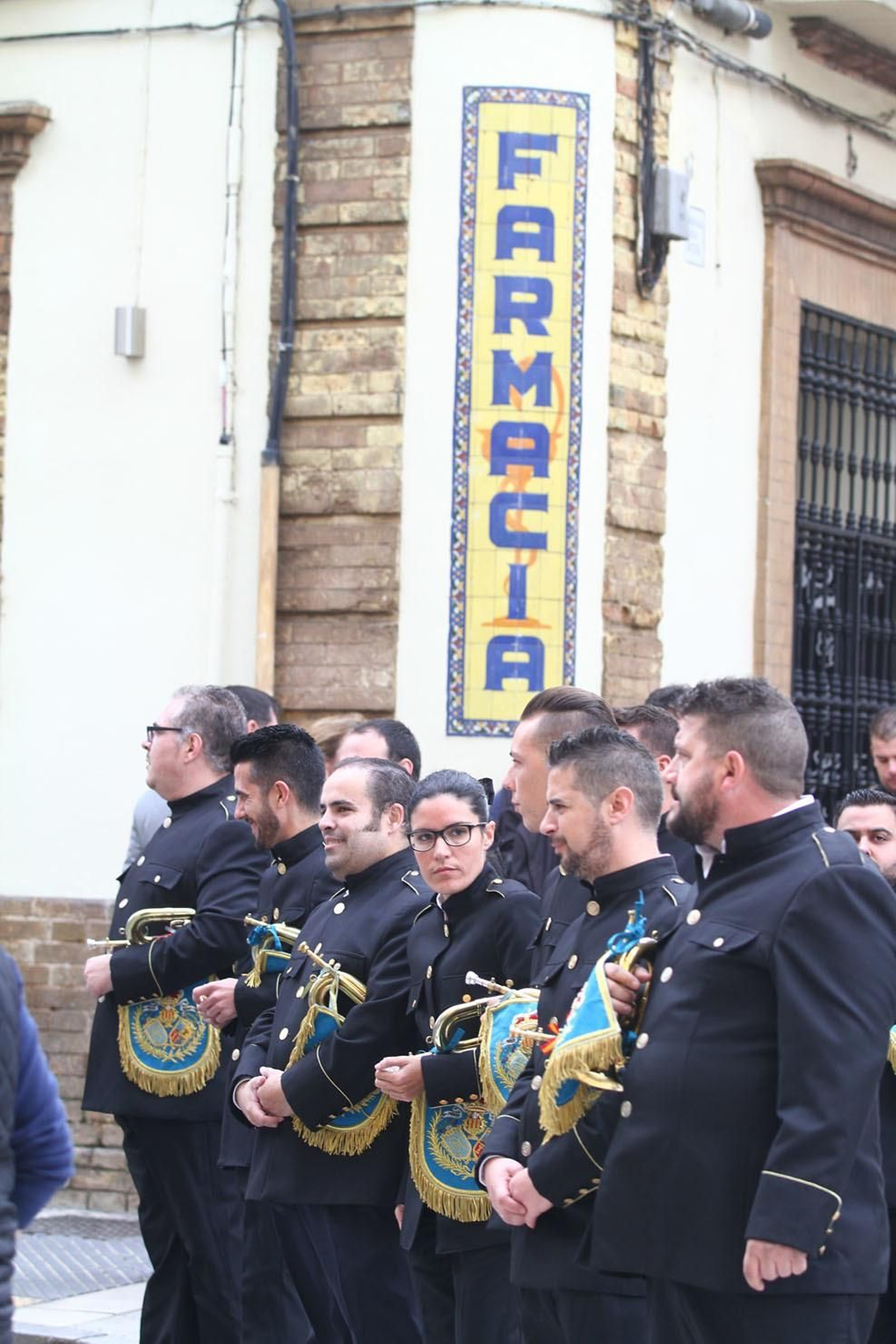 Procesión Solemne  de la Hermandad de La Vera Cruz, con el Santísimo Sacramento.