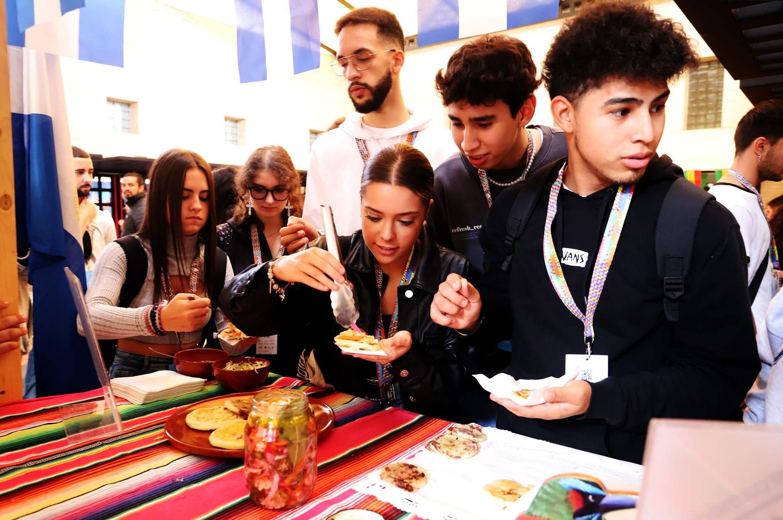 Talleres y ambiente en la segunda edición de Binómico, en imágenes