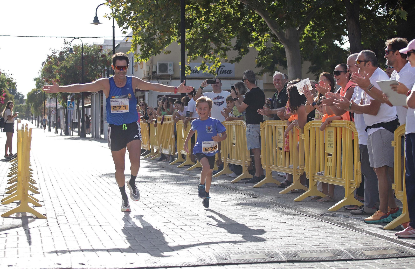 Búscate en las fotos de la VII carrera solidaria Por una Sonrisa en Palmones