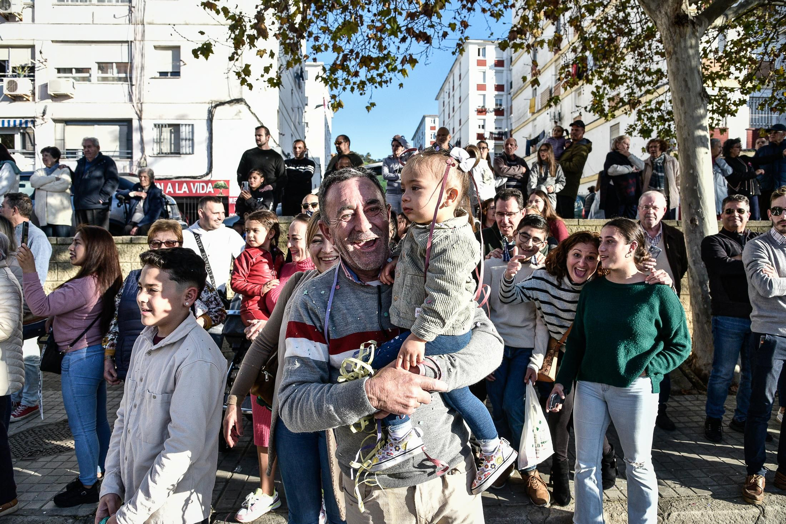 Imágenes del público en las cabalgatas por La Orden, Cardeñas y Las Colonias